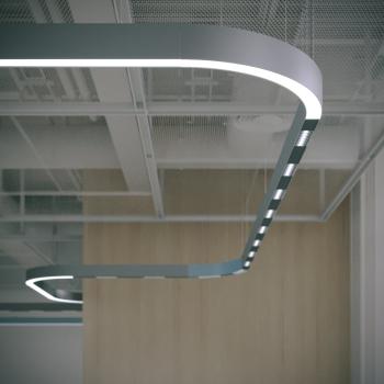 LED-Aufbauleuchte als funktionale Beleuchtung einer Bürofläche